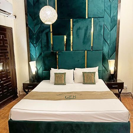 Hotel Green Fort Gulberg Лахор Екстериор снимка